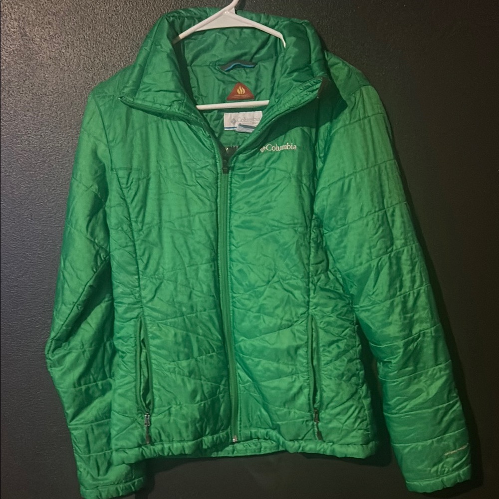 Columbia Green Puffer Jacket with Quilted Design